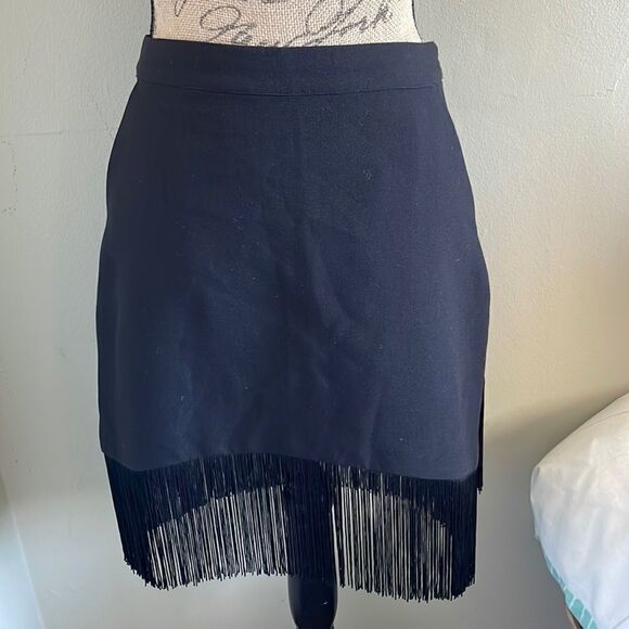 {tl} the letter Black Skirt with bottom fringe/tassels - Picture 1 of 11